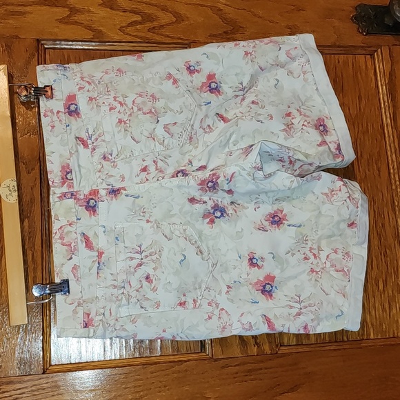 Code Bleu shorts - Picture 3 of 7